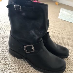 Frye Veronica mid calf boots, size 9